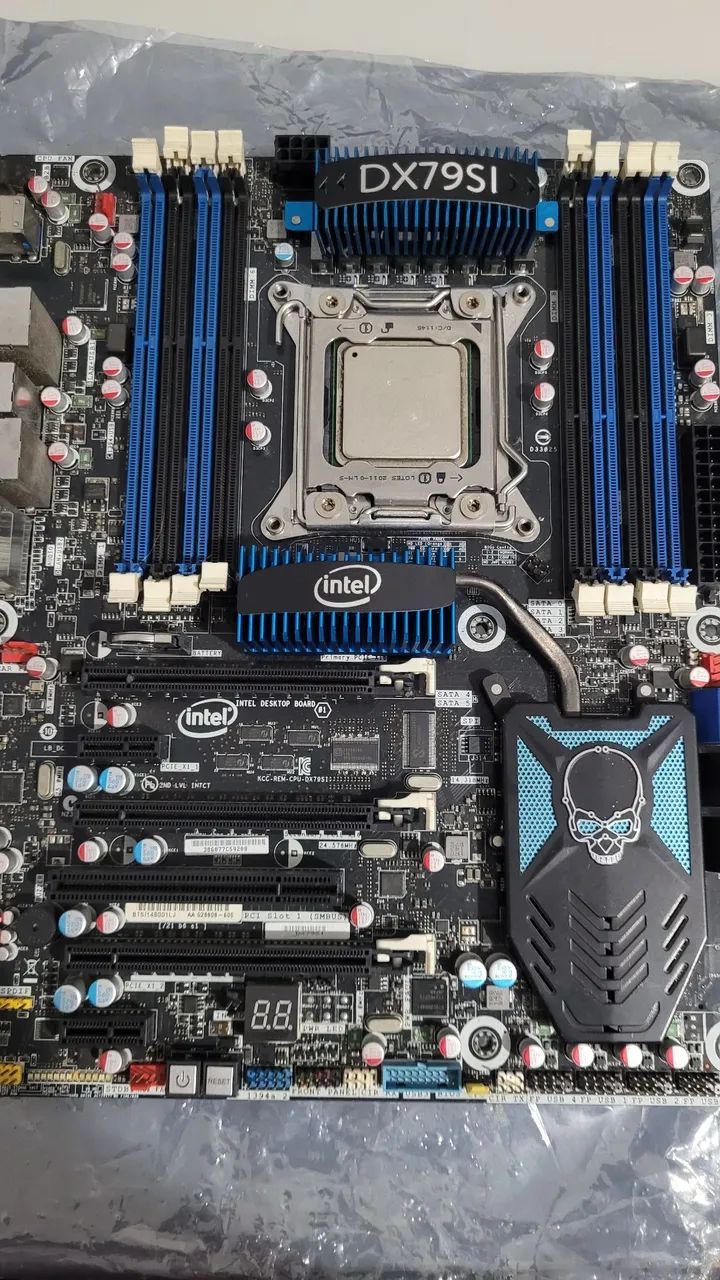 Placa Mãe Intel DX79SI (LGA 2011) - Com Defeito / Para Peças ou Reparo - Foto 3