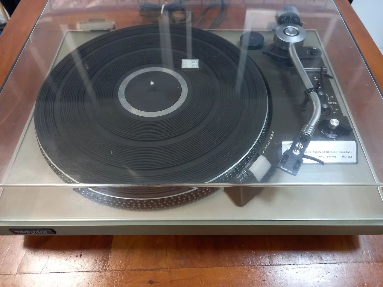Toca discos Technics SL 23 - Foto 2