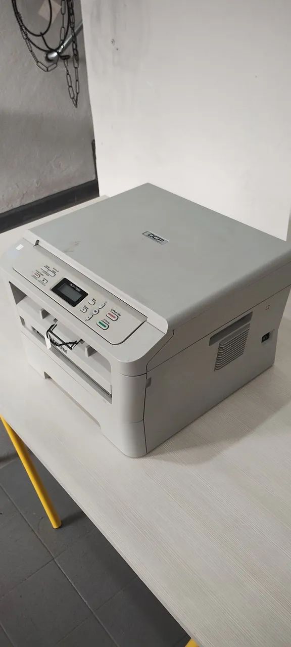 Impressora Brother laserjet DCP 7055 - Foto 2