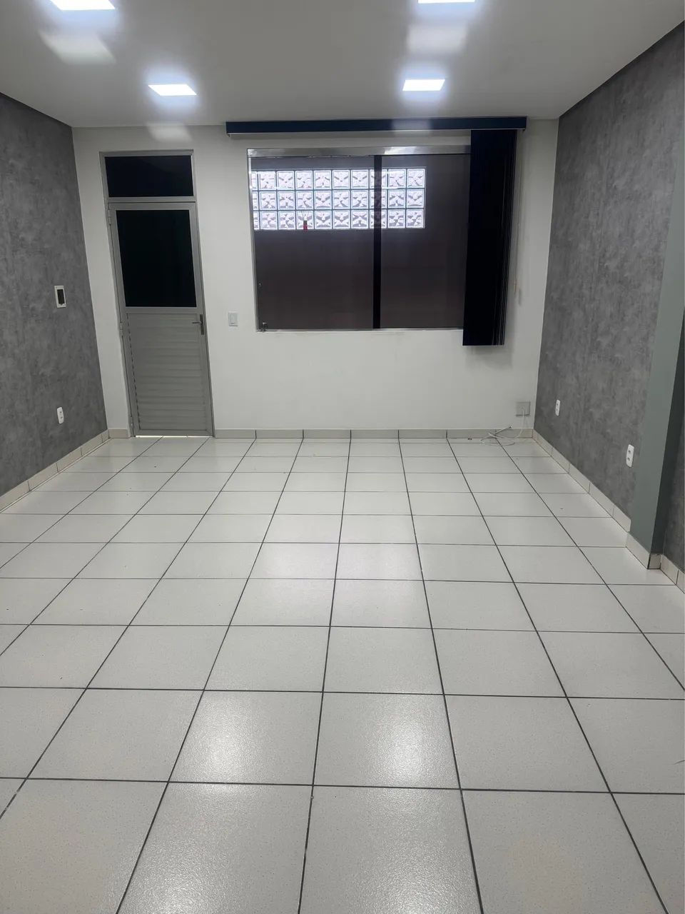 Alugo Sala Comercial - Theomário Pinto 