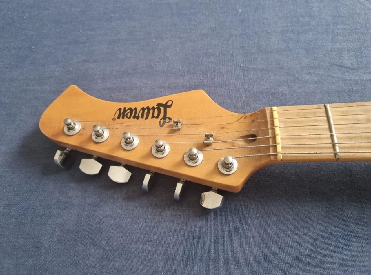 Guitarra Lauren