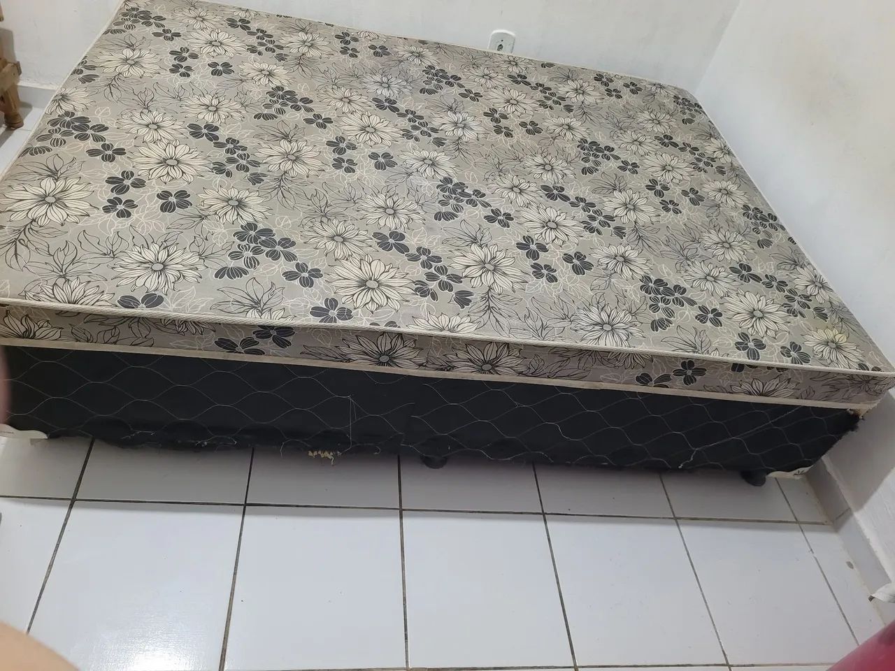 Cama box casal (SEM COLCHÃO) - Foto 2