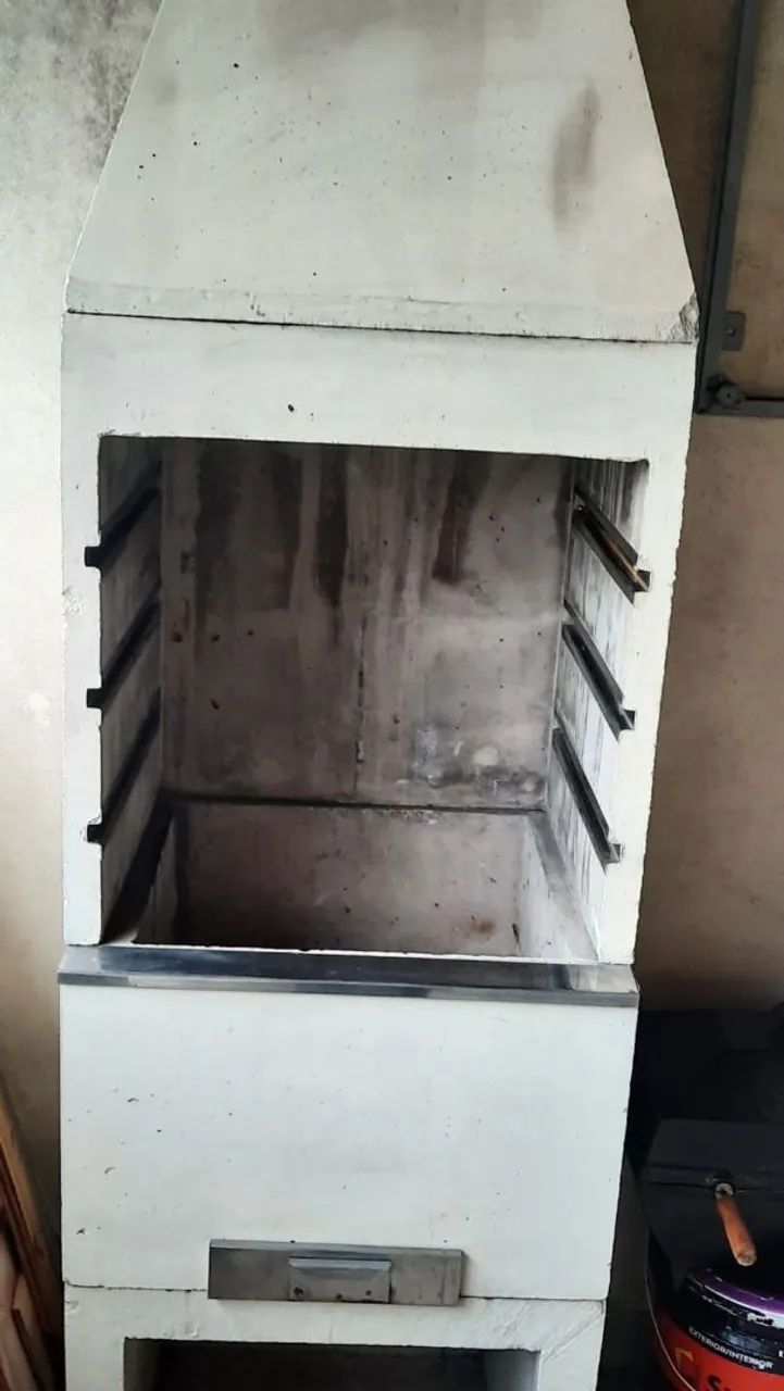 Churrasqueira de concreto com chaminé - Foto 2