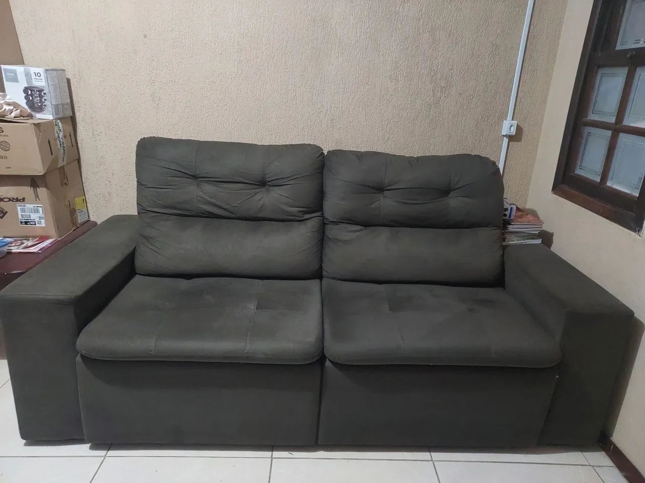 Desapegando 2 e 3 lugares 2700 dois  3 lugares 1500 e 2 lugares 1200