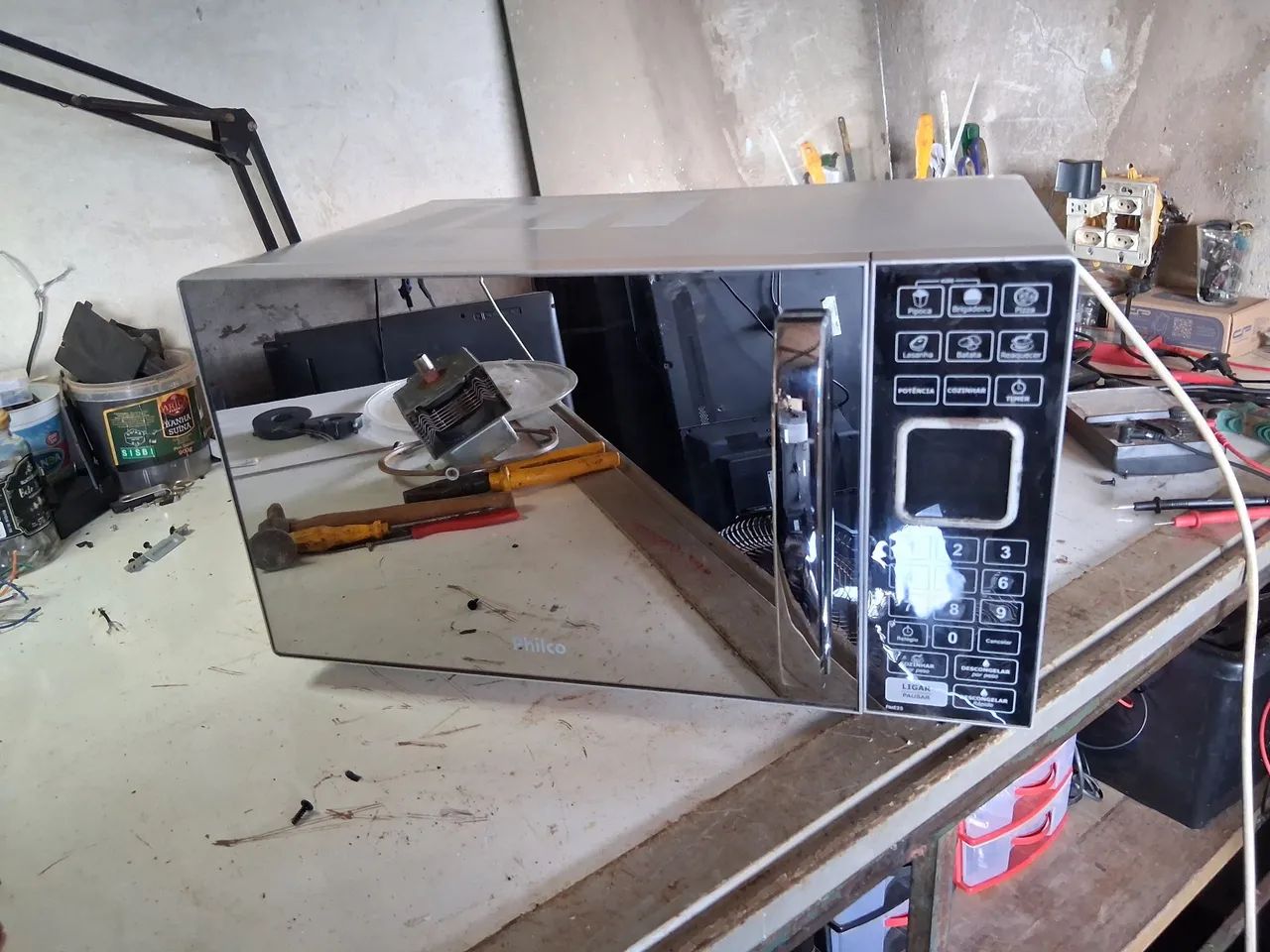 Vendo micro-ondas funcionando perfeitamente so tem 2 tecla que n funciona - Foto 3
