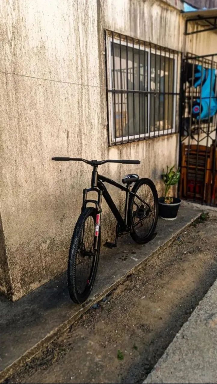 BICLETA ARO 29 ( TROCO EM IPHONE XS )