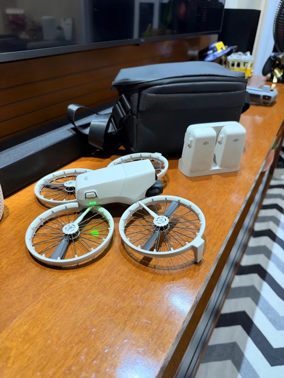 DJI Flip  - Foto 2