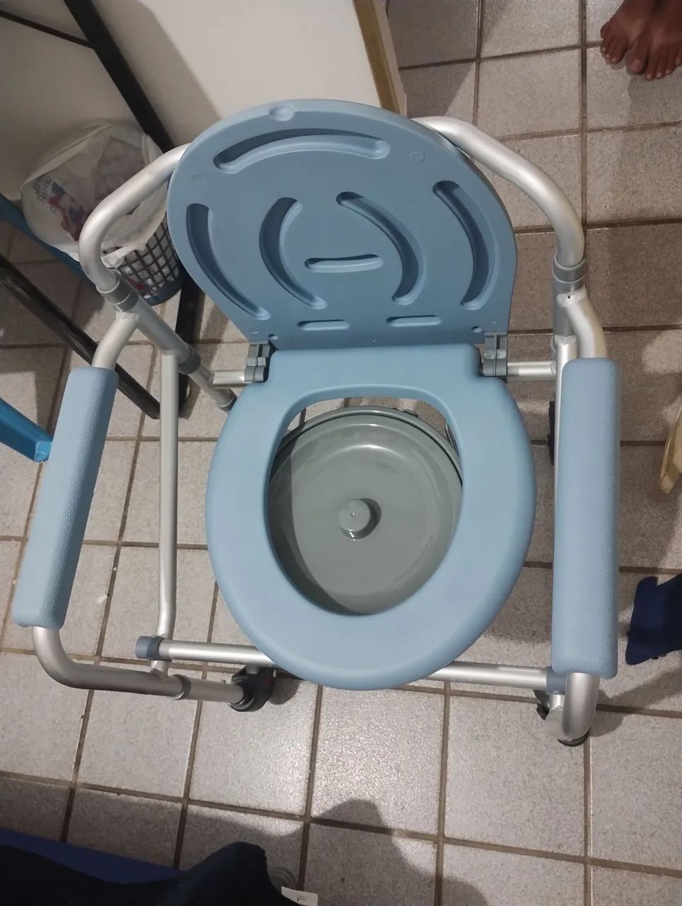 Cadeira de banho nunca usada - Foto 3