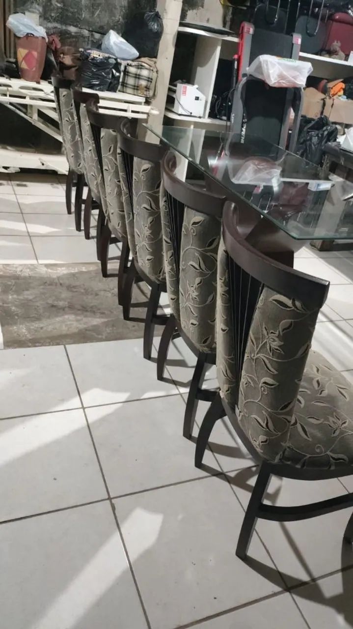 MESA DE JANTAR DE VIDRO COM 6 CADEIRAS - Foto 4
