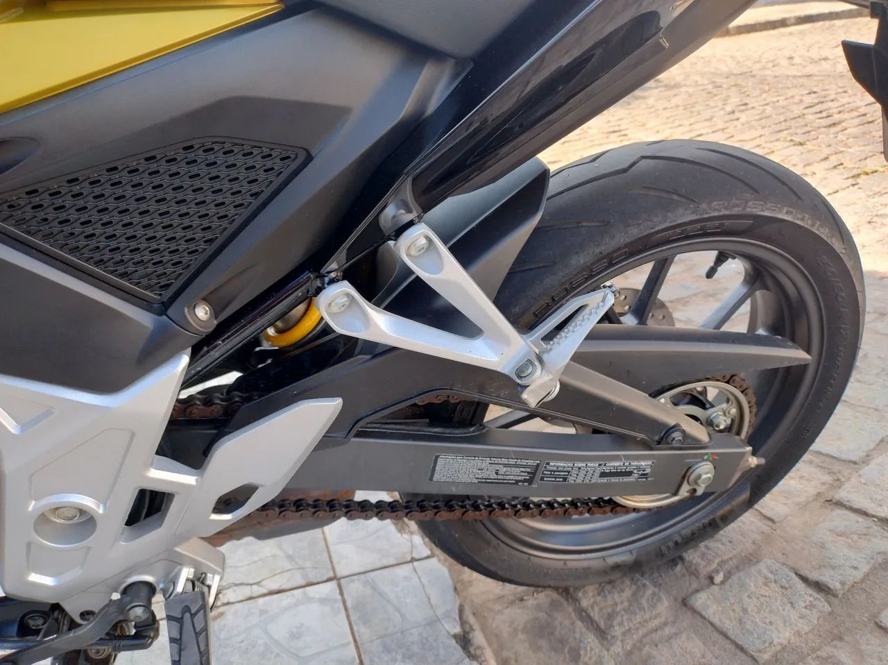CB 300f Twister  - Foto 5