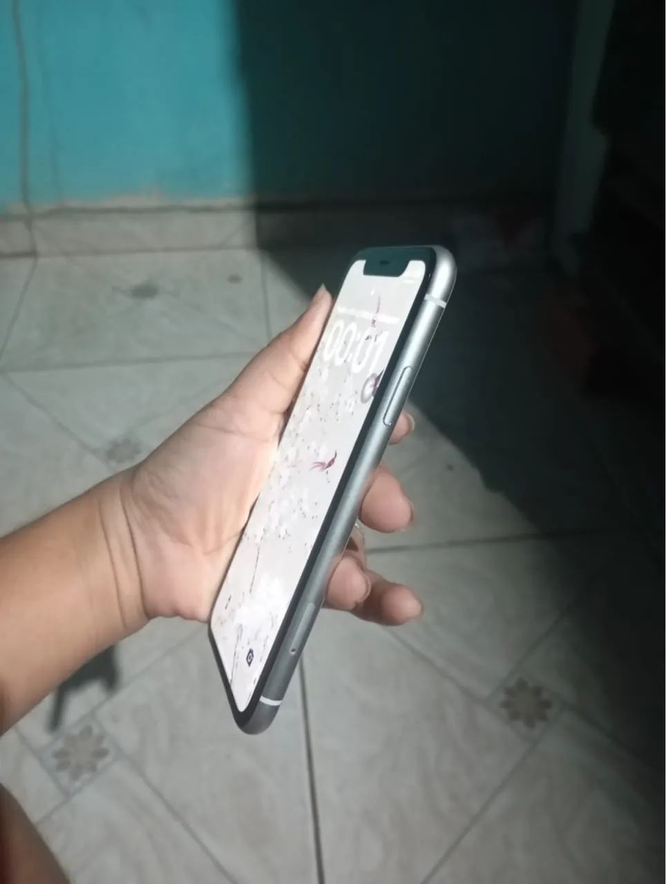 ? iPhone 11 Branco 64GB - Bateria 100% | Tudo Funcionando - Foto 3