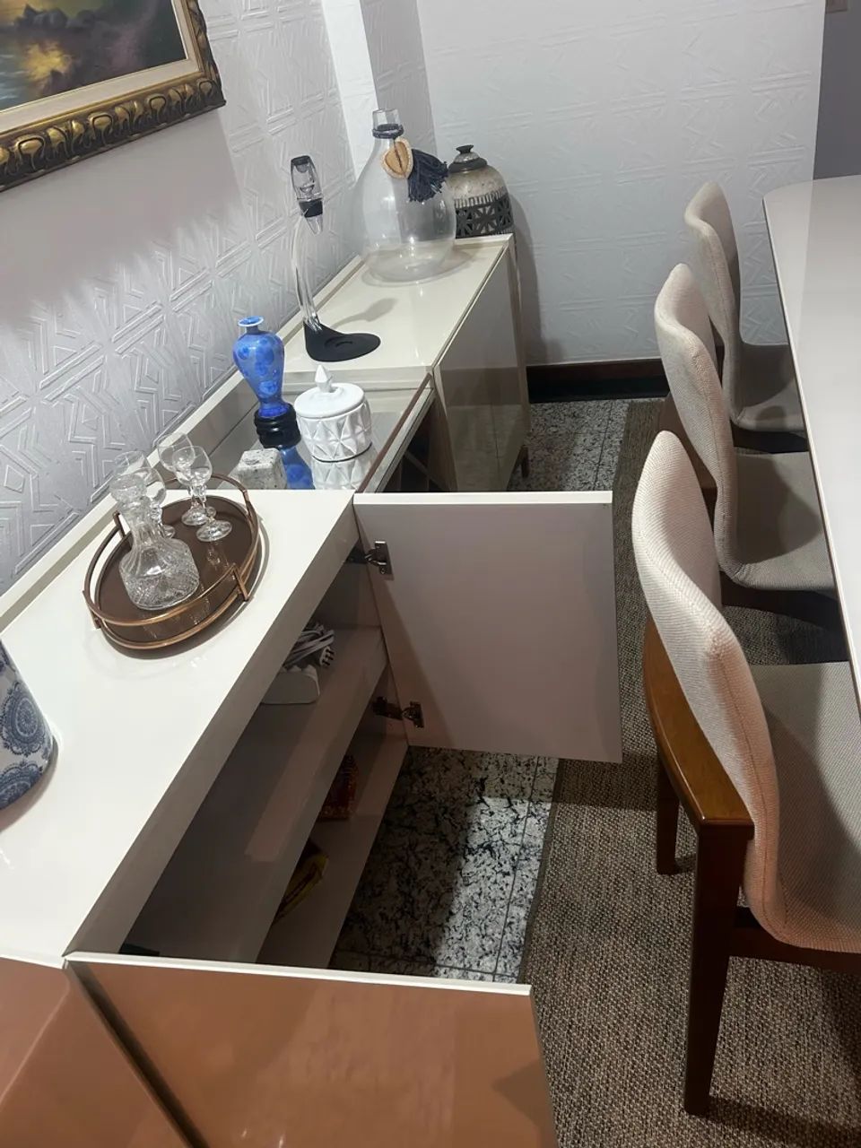 Mesa, cadeiras, tapete e rack para sala de jantar. - Foto 3