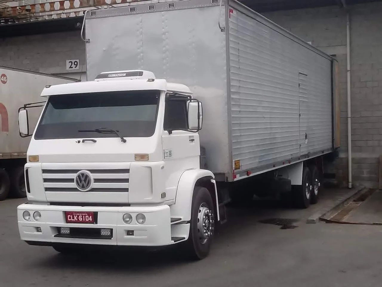 Volkswagen 18310 Titan ano 2005  baú  linshalm 11mt  - Foto 4