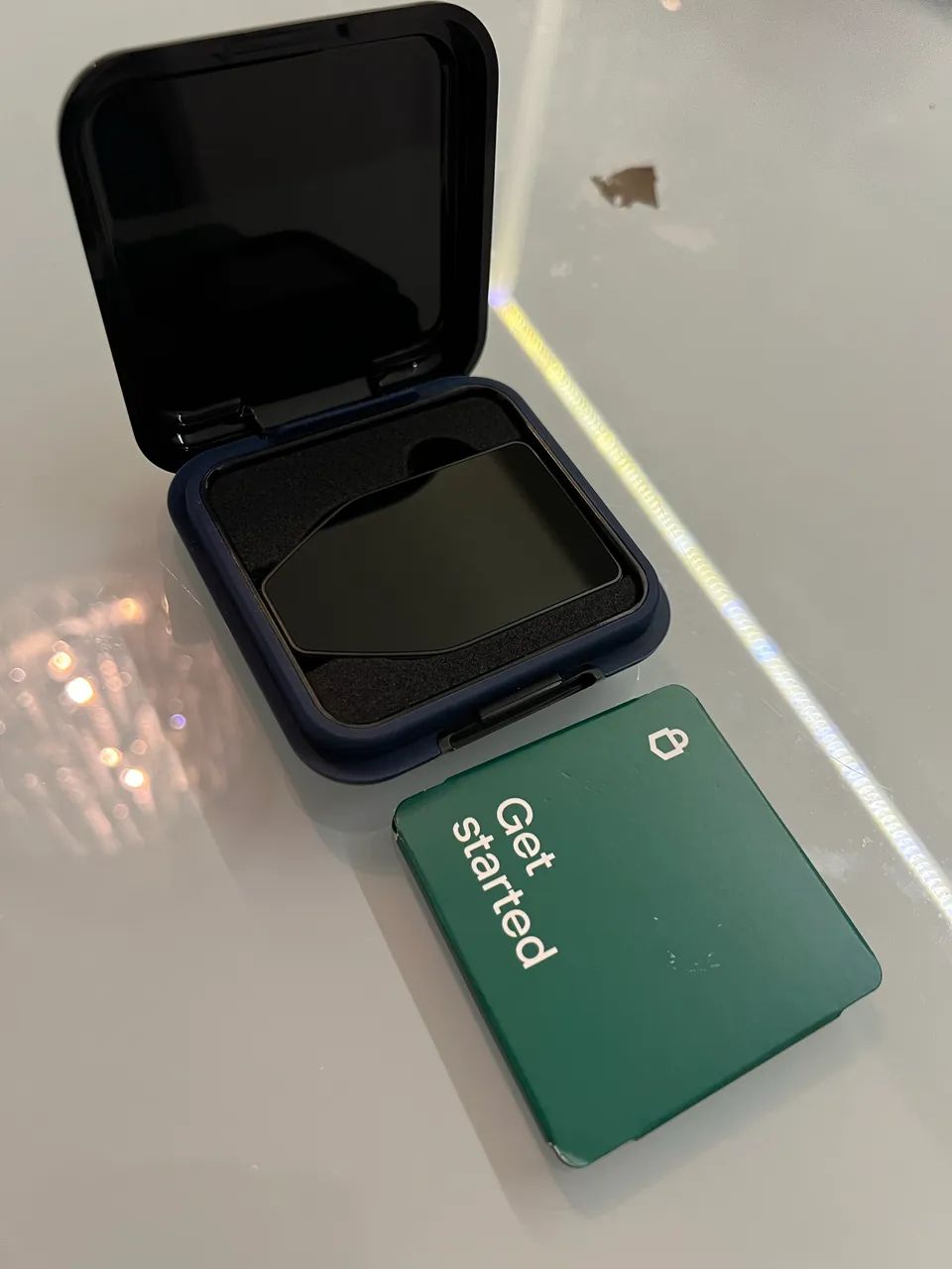 Trezor Safe 5 Hardware Wallet - Carteira Crypto com Case protetora dedicada.  - Foto 5