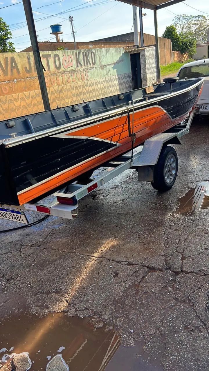 Barco 5,5 completo motor 25 HP yamaha carretinha grande documentada  - Foto 3