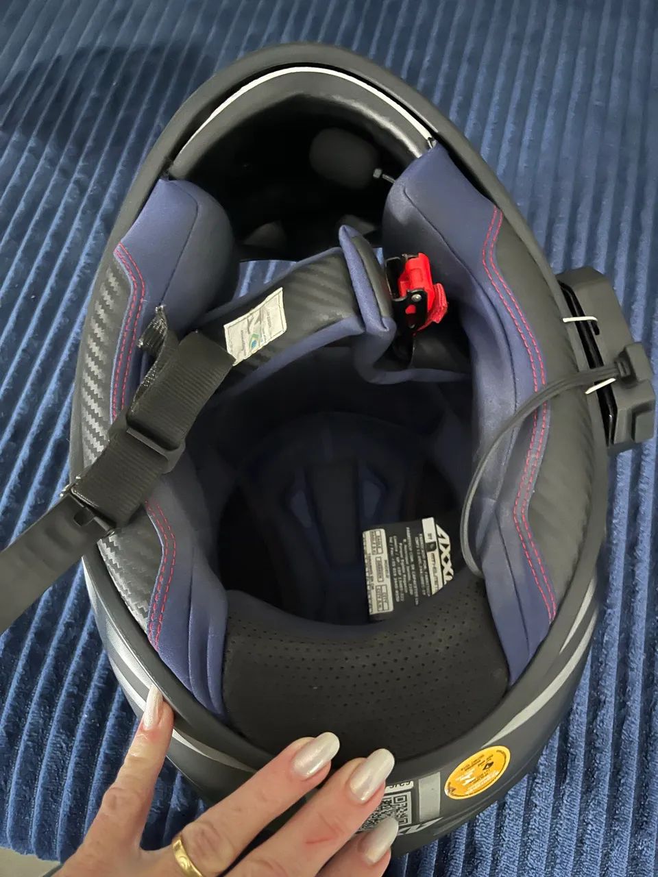 Vendo 2 capacetes novos 