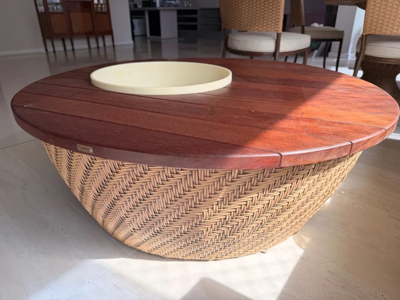 Mesa de Centro MAC com Champanheira ? Sofisticação para sua Varanda - Foto 4