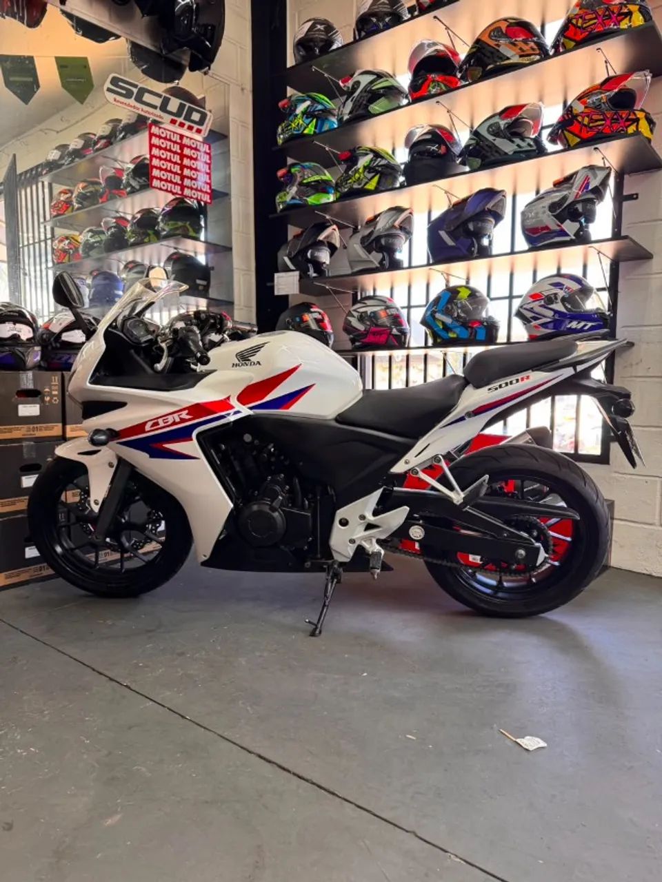 CBR 500R - 2014 - Foto 3