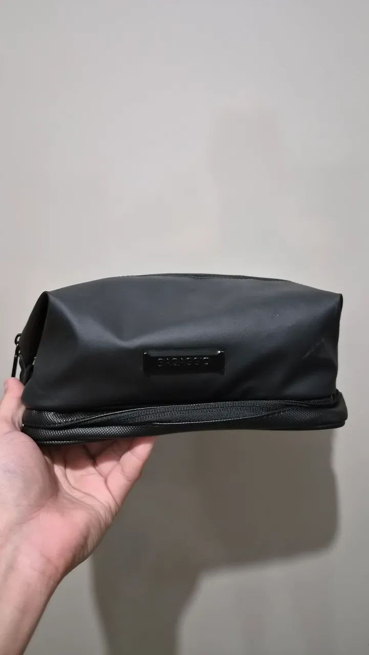 Necessarie masculina