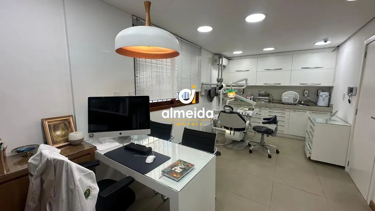 Sala com equipamentos de dentista