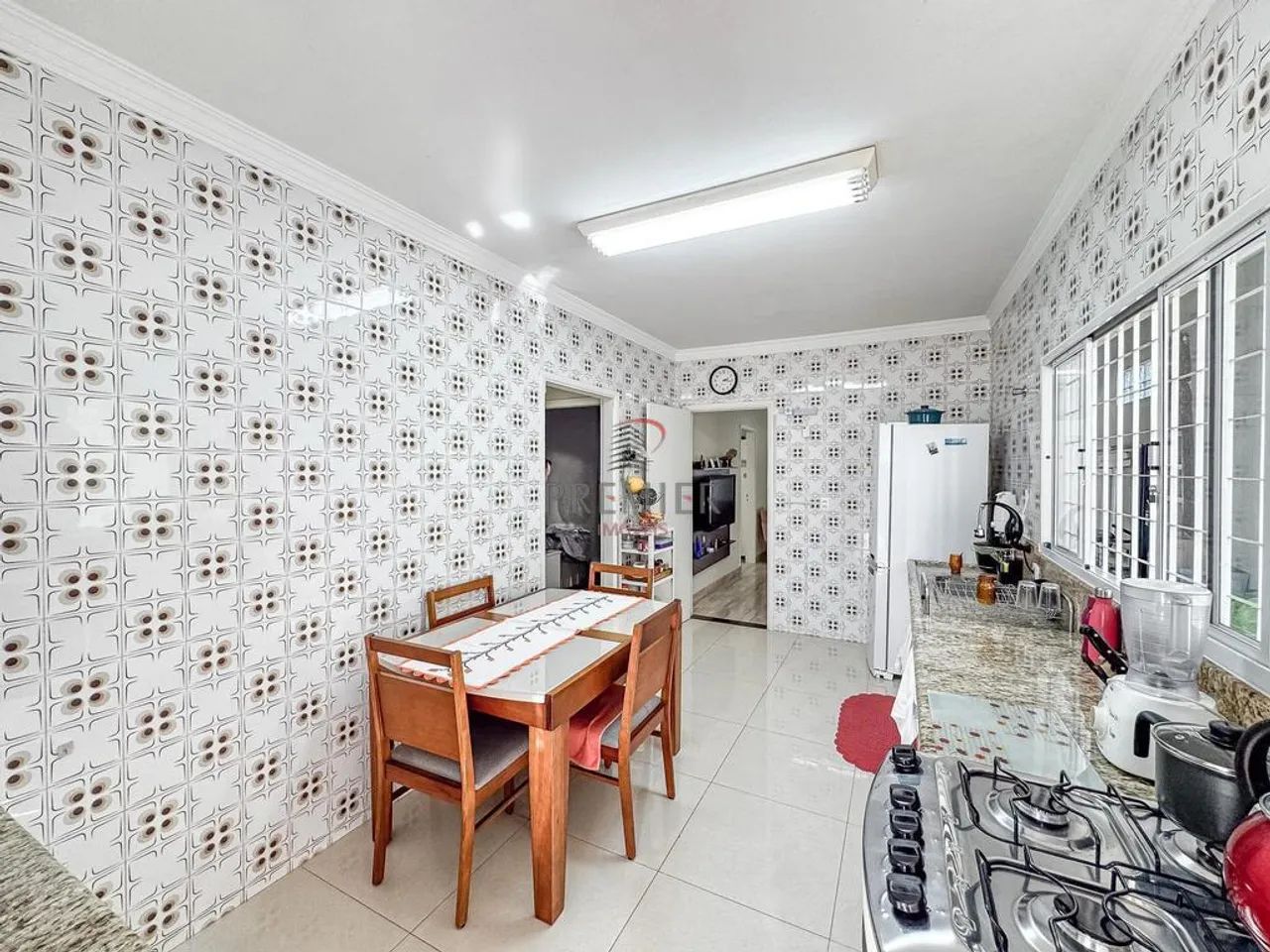 Casa à venda em Londrina, Santa Rosa, com 3 quartos, com 120 m² - Foto 4
