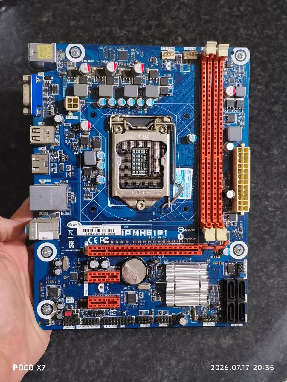 Placa mãe com defeito, modelo ipmh61p1 - Foto 2