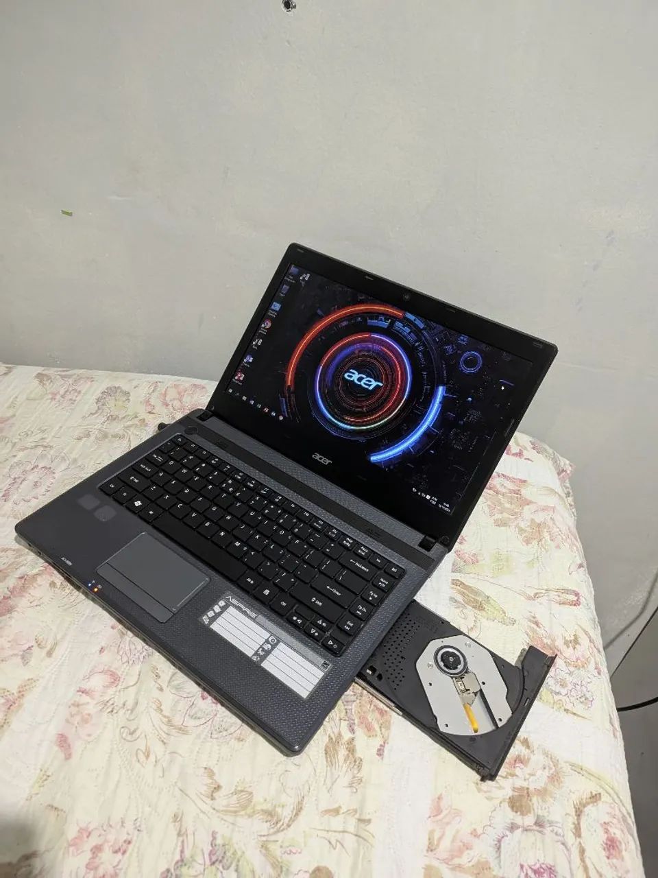 Notebook Acer / Intel / 4GB / HD 500GB c/ Windows 10 - Foto 2