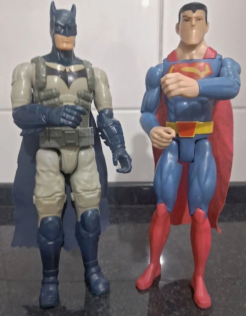 Bonecos Batman e Superman Mattel  - Foto 5