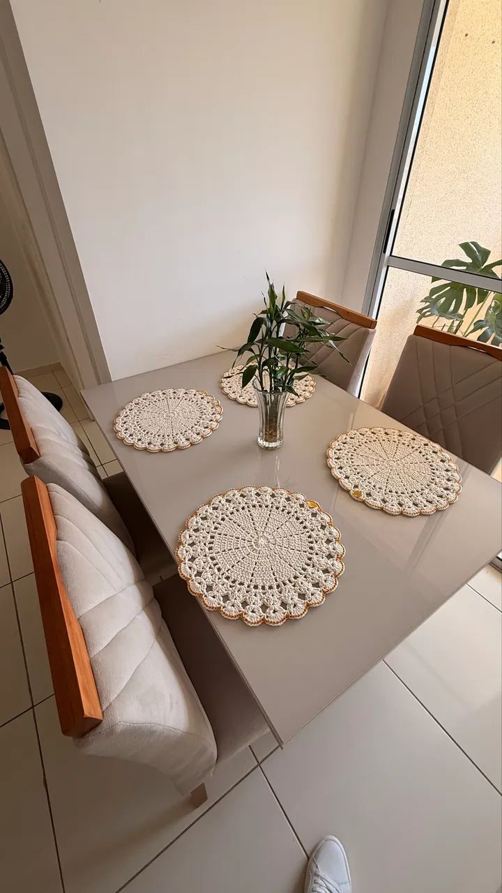Mesa 4 cadeiras