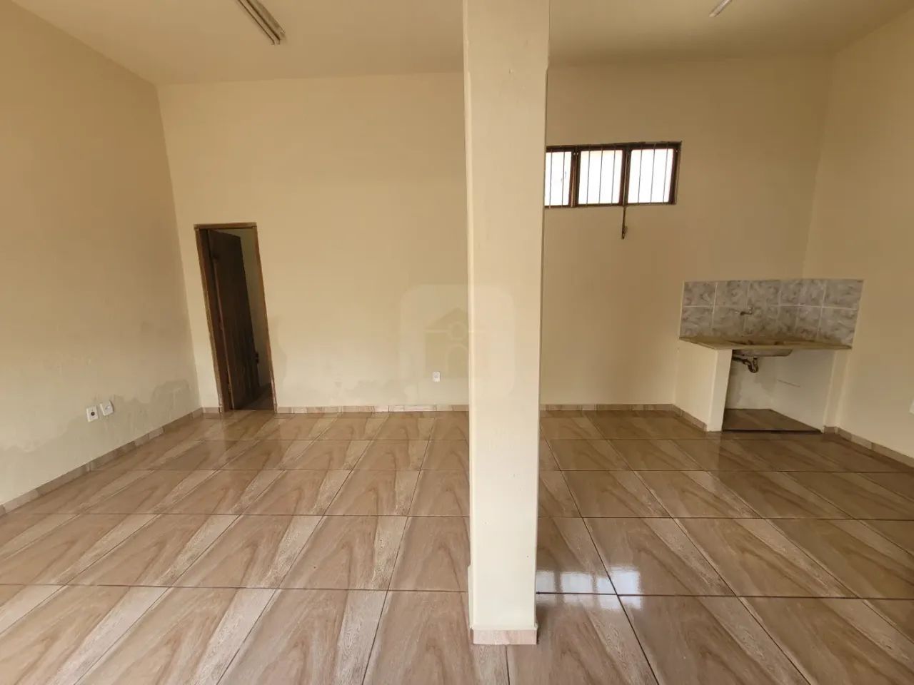 Comodo comercial para locação Planalto - Foto 2