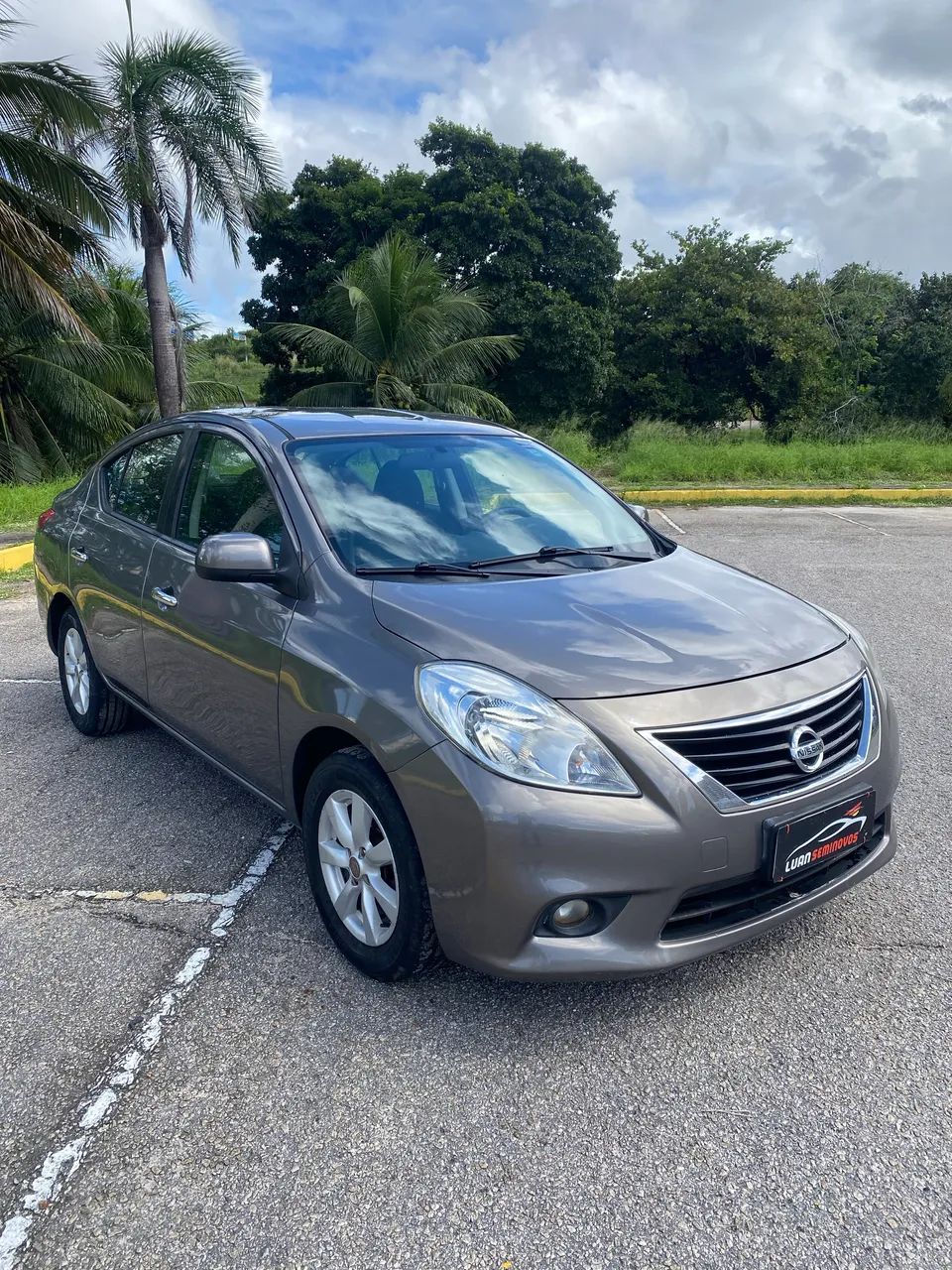 Nissan Versa VERSA SL 1.6 16V Flex Fuel 4p Mec. 2013