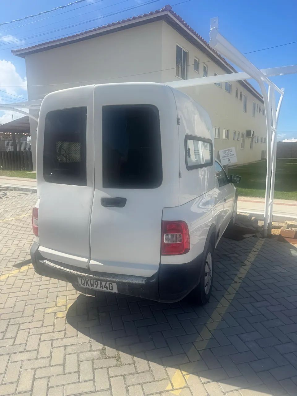 Volkswagen Saveiro Robust 1.6 Total Flex 8V 2017 - Foto 4