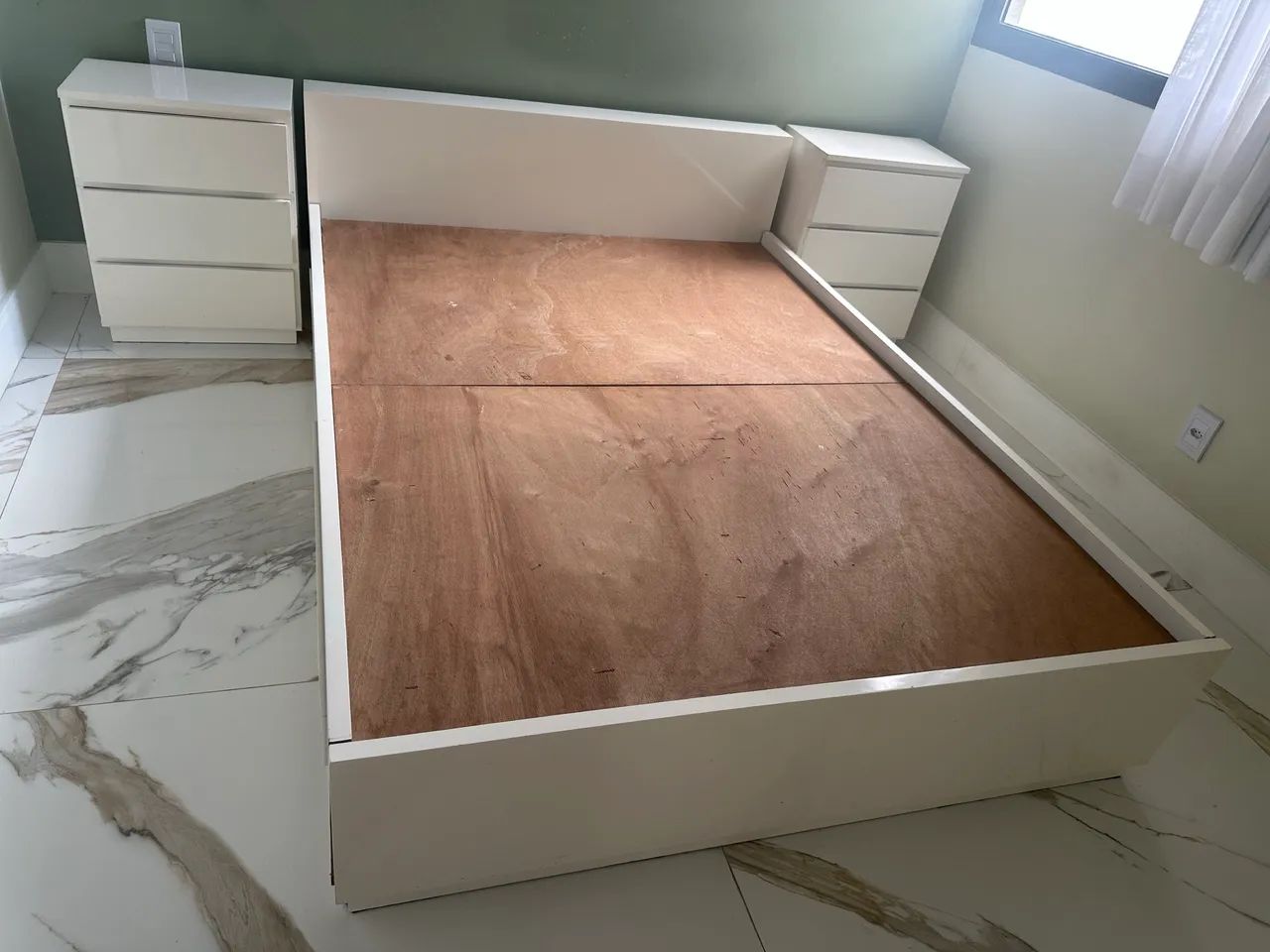 Cama casal com criados mudos - Foto 3