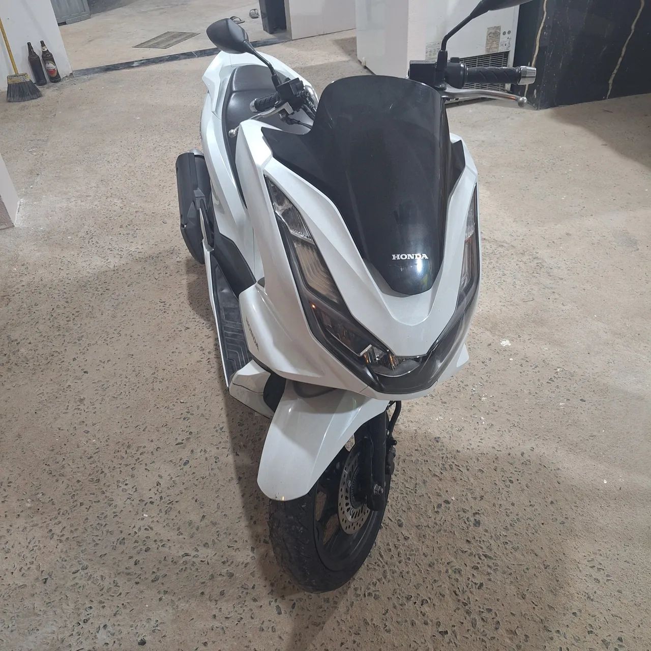 Vendo pcx impecável 