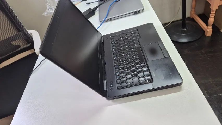 Notebook Dell Latitude E5440 i5 8gb SSD 240gb - Foto 3