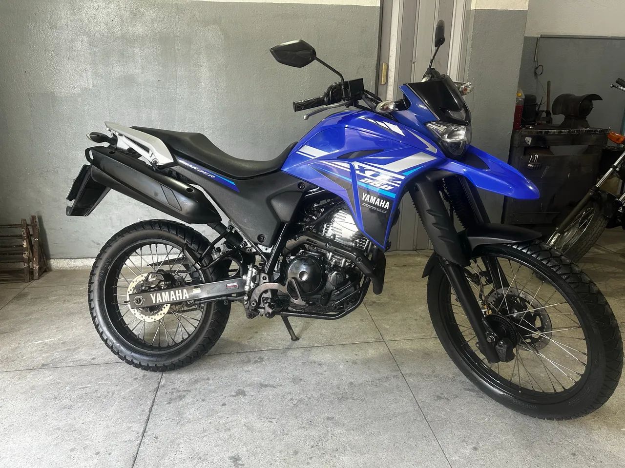 Lander 250 2022 em perfeito estado  - Foto 2