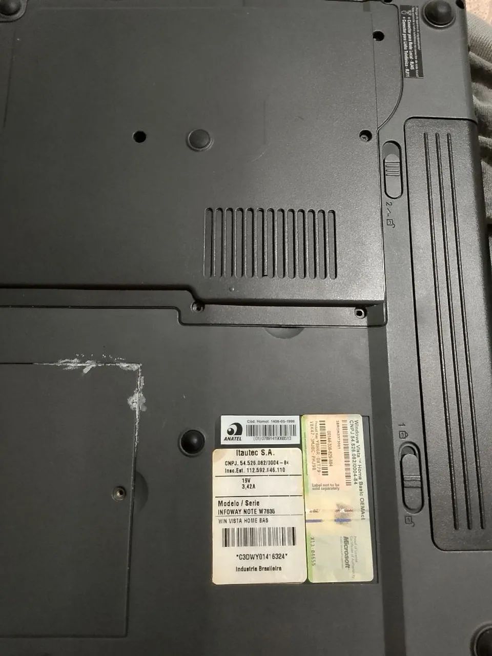 Notebook Itautec Pentium com defeito, para retirar peças. - Foto 3
