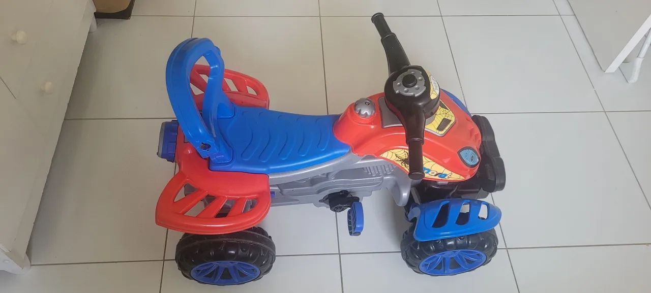 Carrinho infantil semi-novo