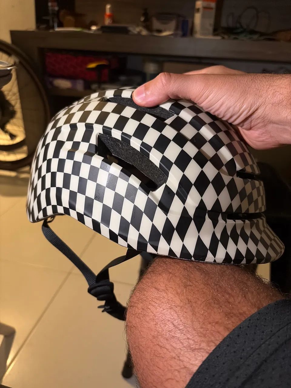 Capacete bike Urban Sports Broder Full Checkmate