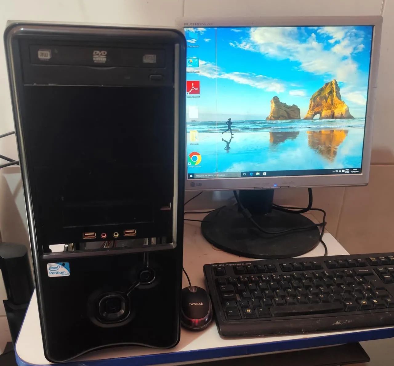 Computador completo.