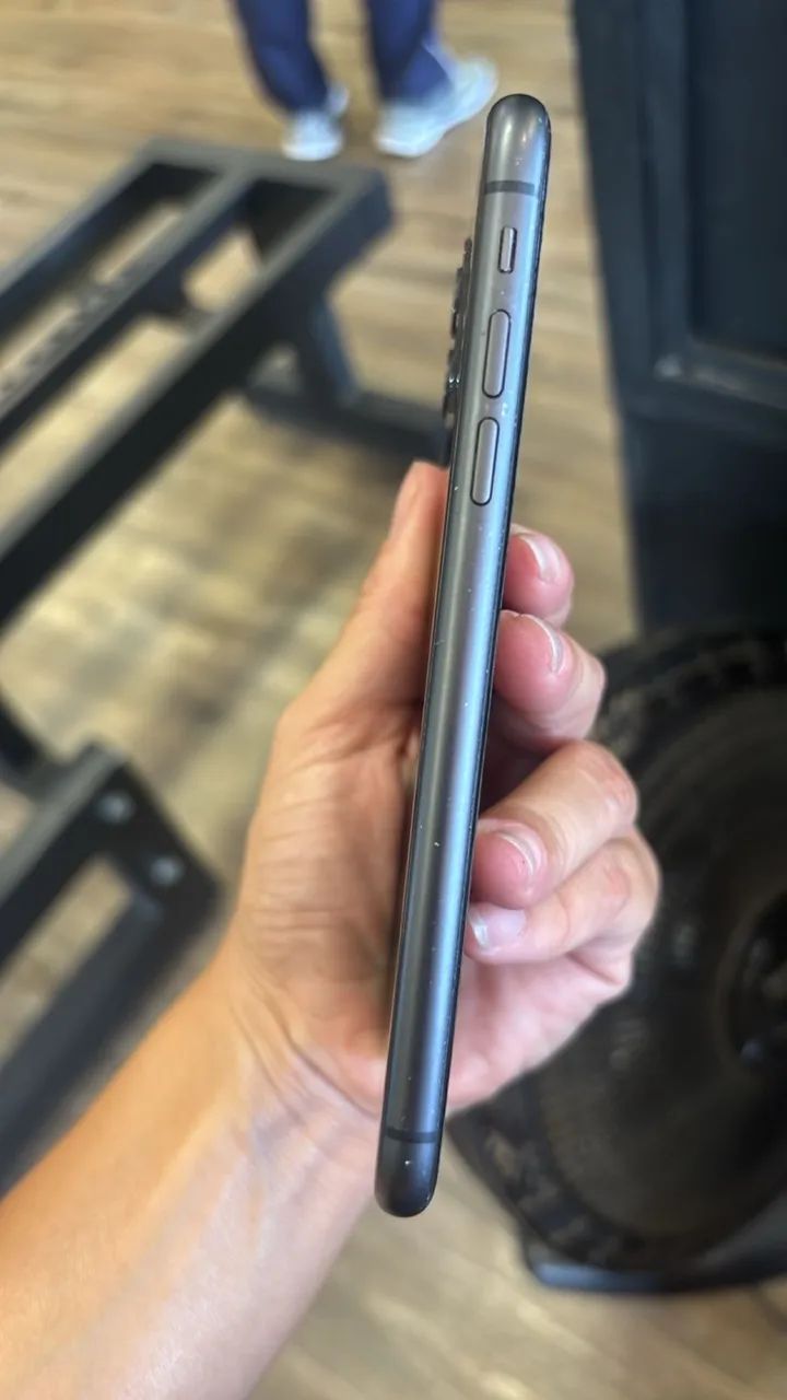 IPHONE 11 - 64GB - Celulares e Smartphones - São Judas Tadeu, Juiz