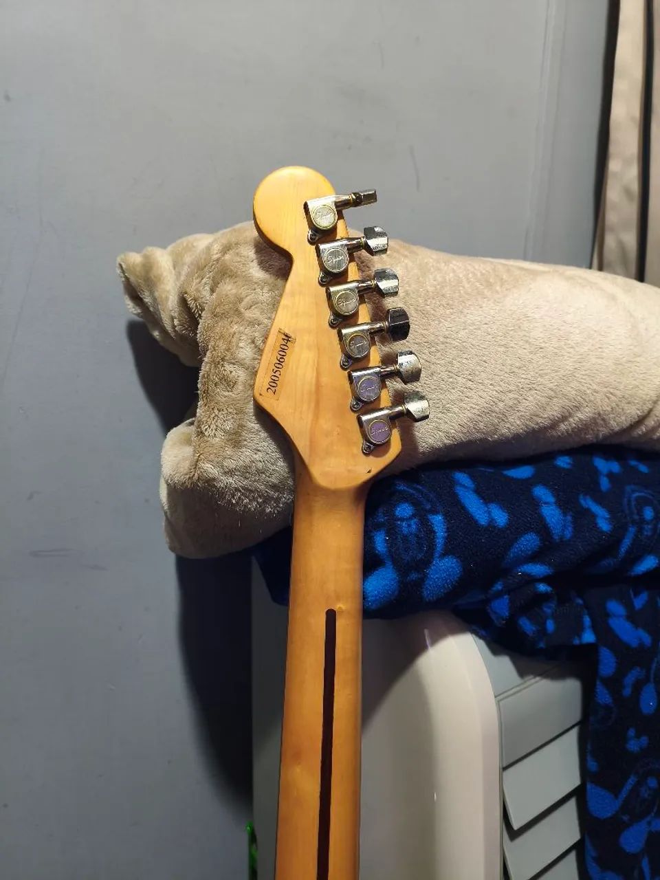 Fender Squier Stratocaster  - Foto 4