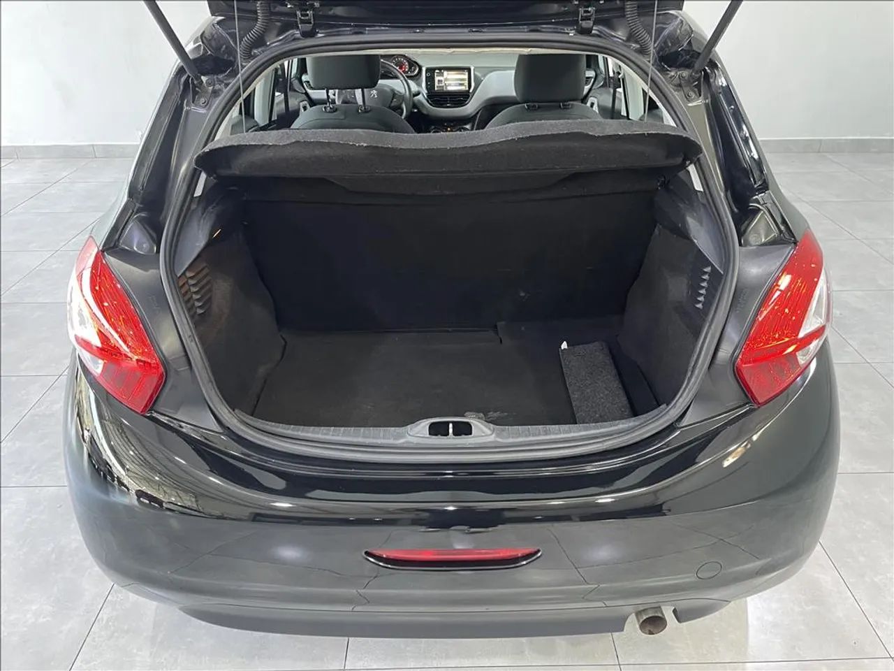 Peugeot 208 Allure 1.5 Flex 8V 5p, foto 9 de 20