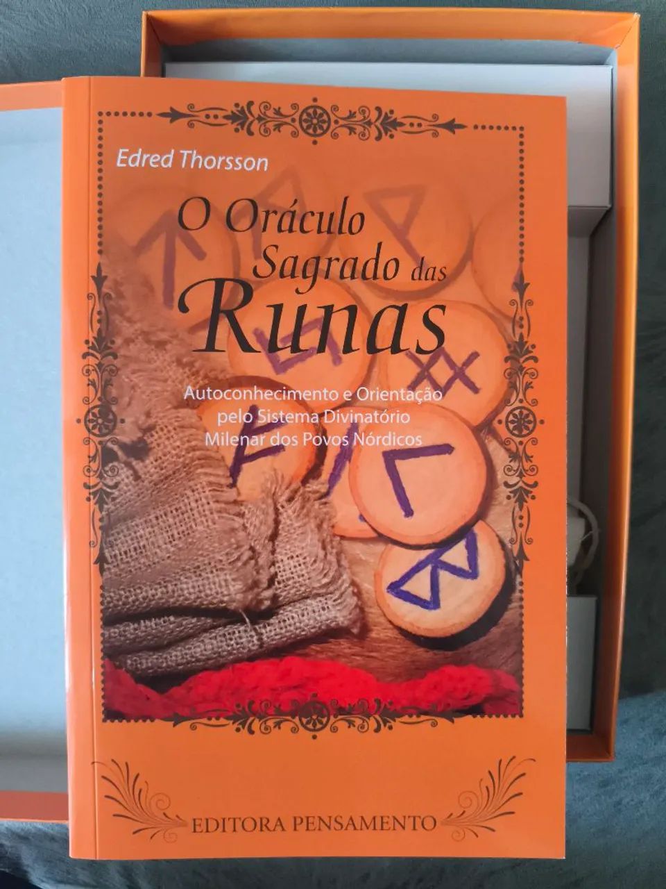 Oráculo Sagrado das Runas - Foto 2
