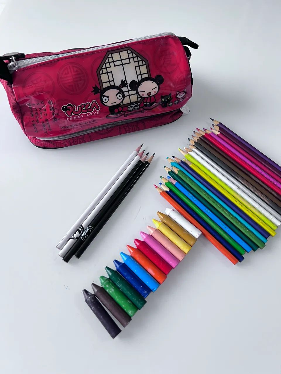 Estojo Pucca + kit escolar  - Foto 2