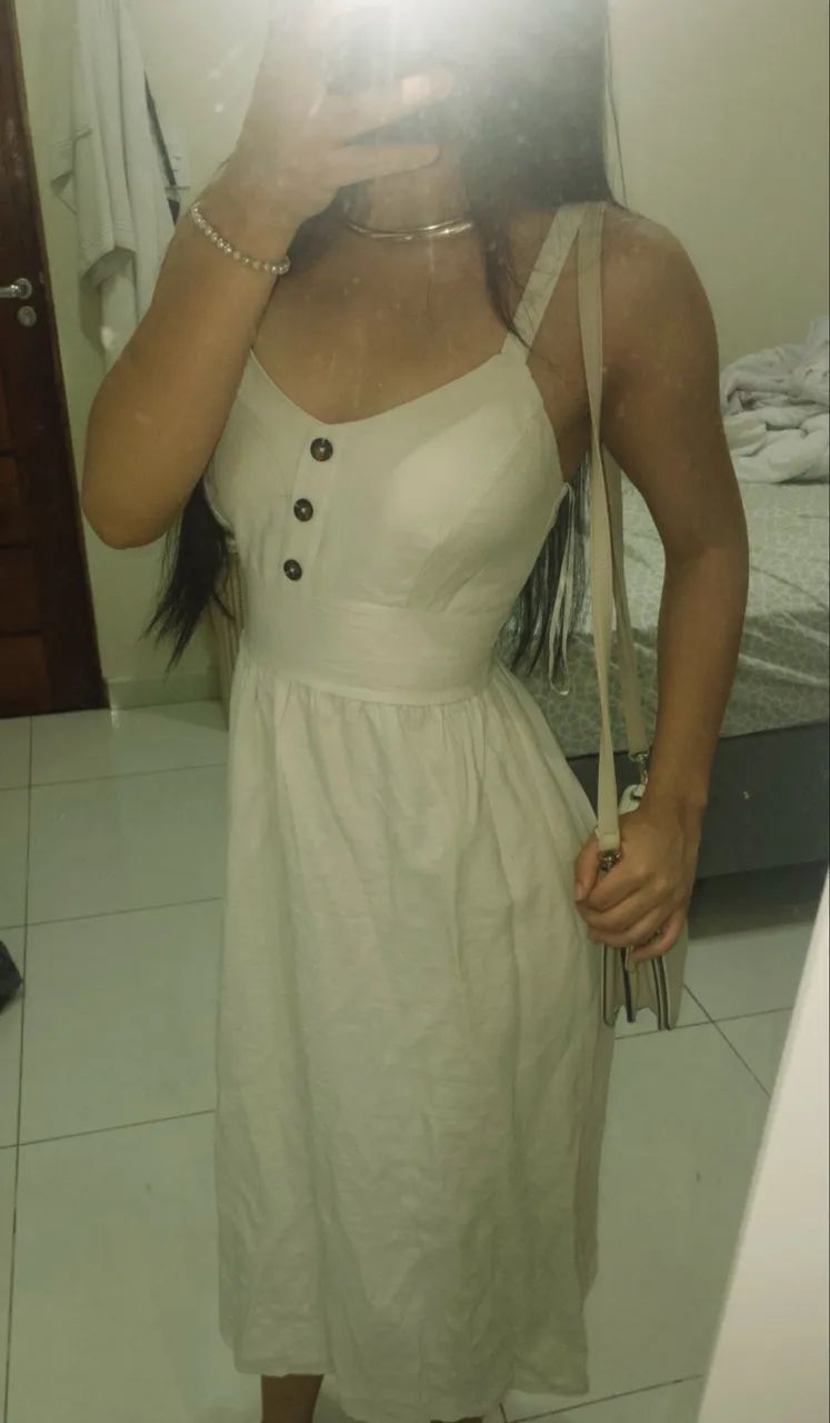 Vestido elegante bege 