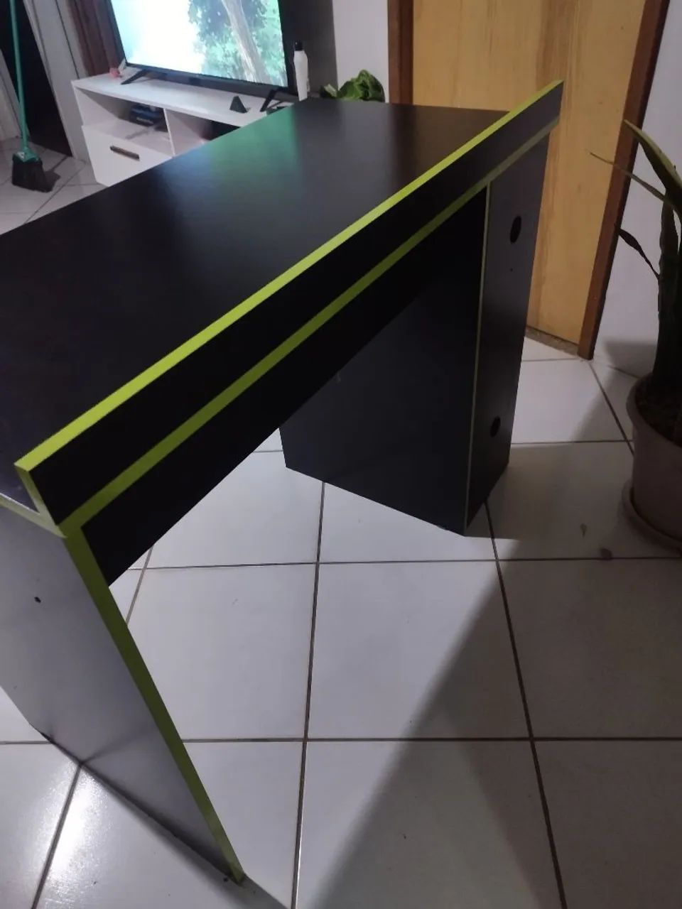 Mesa gamer usada - Foto 5