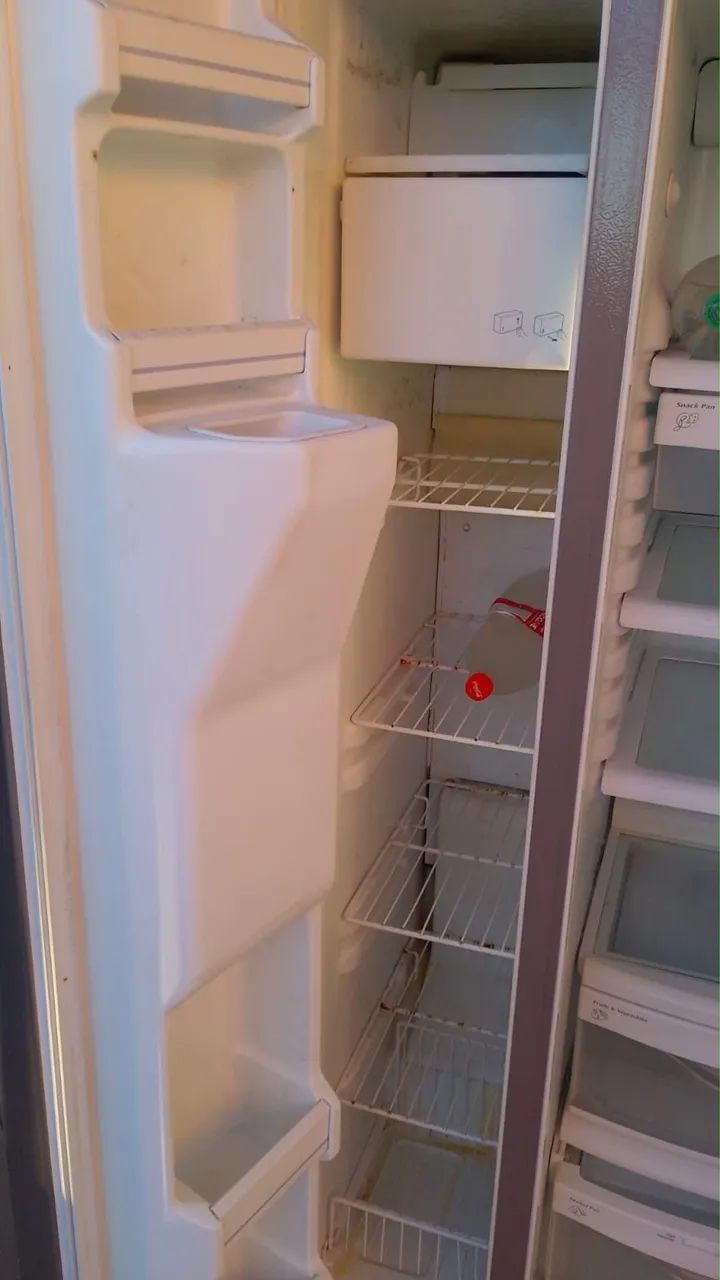 Vendo ou troco geladeira top  - Foto 2