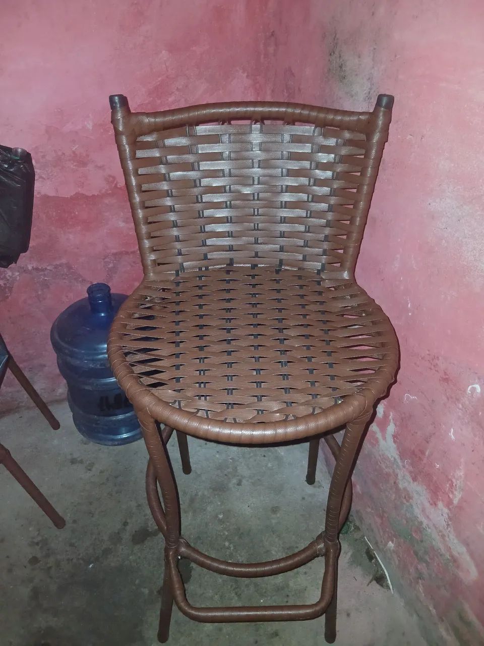 Vendesse duas banquetas 