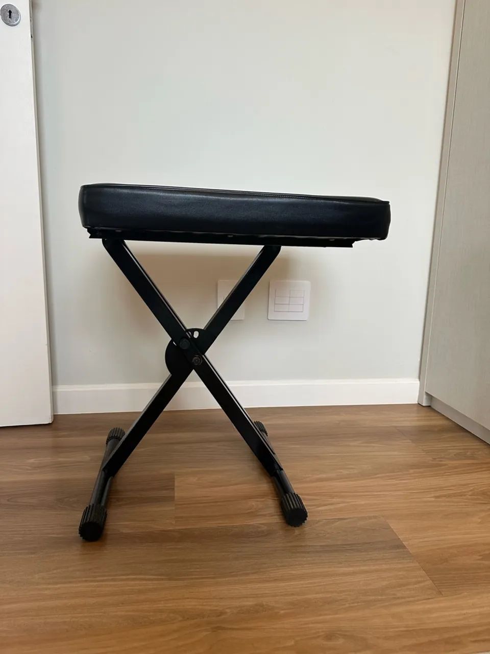 Banco retrátil / ajustável para piano ou teclado - Foto 2